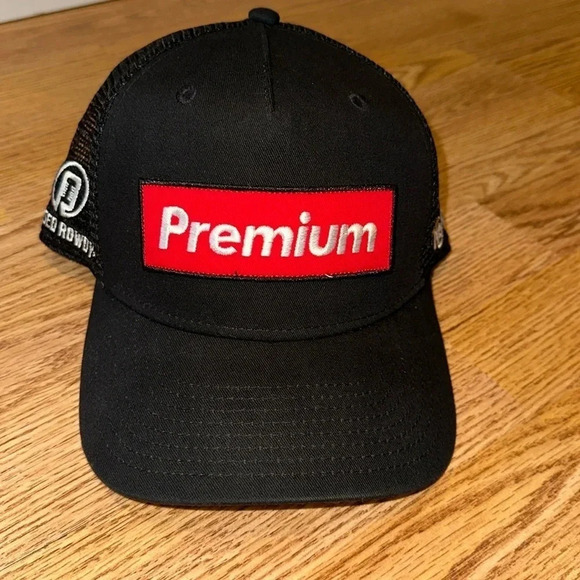 Premium Cap Hat Raised Rowdy Crowned Heads Black / Red Mesh Snapback adjustable - Picture 2 of 8